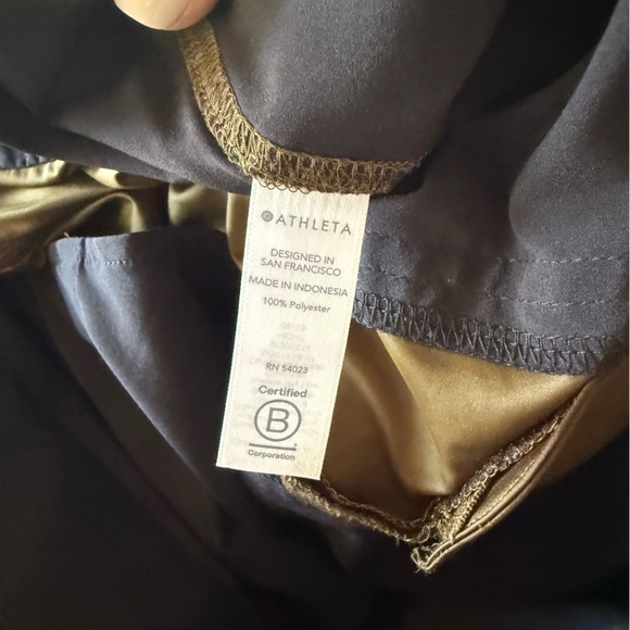 Athleta Radiant Jogger Womens 8 Pants Green Pockets Shiny Elastic Ankle - Picture 11 of 14